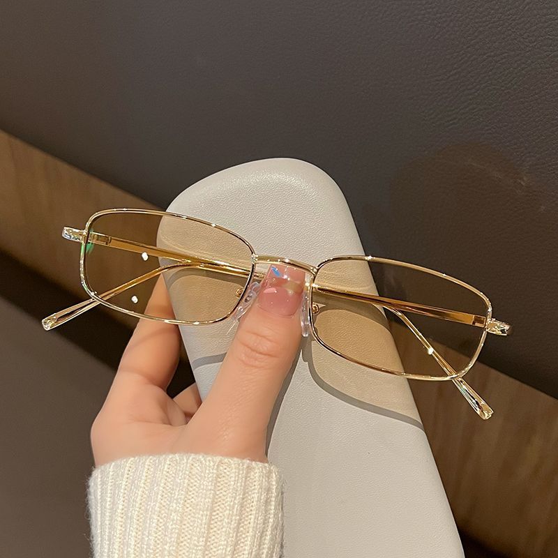 Designer Sunglasses - Nuovi Occhiali da Sole Rettangolari Piccoli