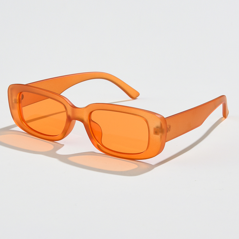 1/4 Pezzi Nuovi Occhiali da So - Designer Sunglasses recensione e prezzo